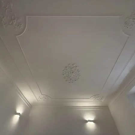 Σπίτι διακοπών Newly Renovated 2br Near Bocconi & Metro Μιλάνο