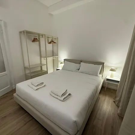 Newly Renovated 2br Near Bocconi & Metro Σπίτι διακοπών Μιλάνο